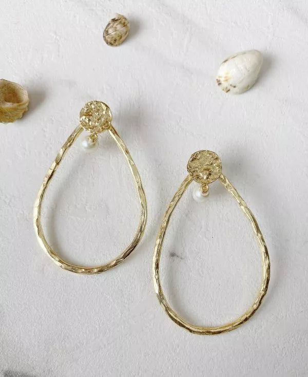 Drop Pearl earrings