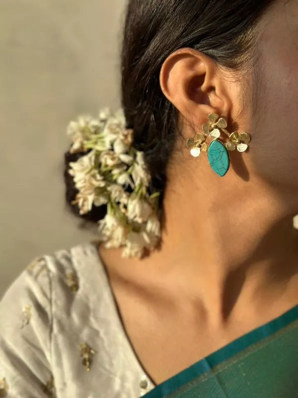 Blooming floral earrings