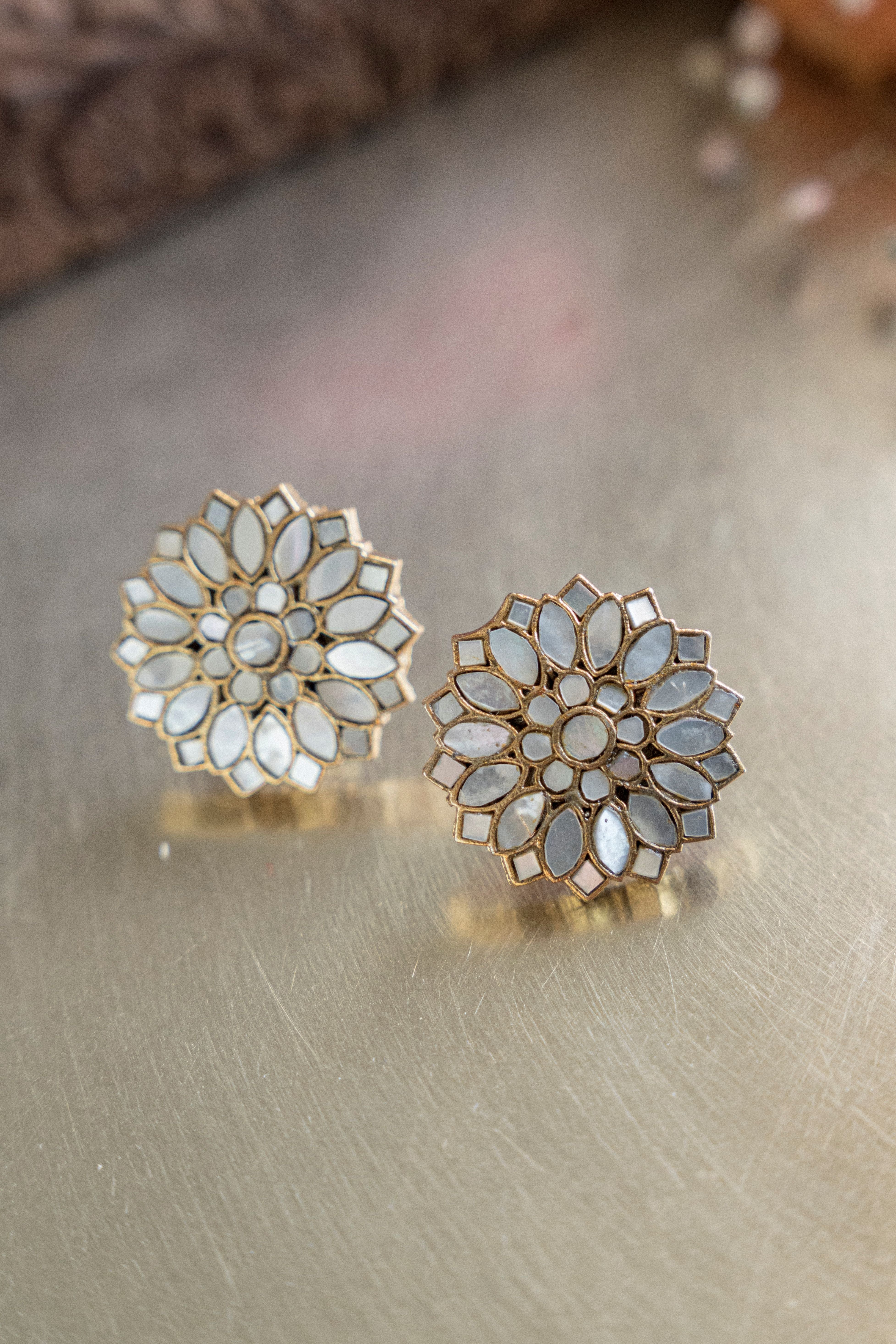 Mehr Studs