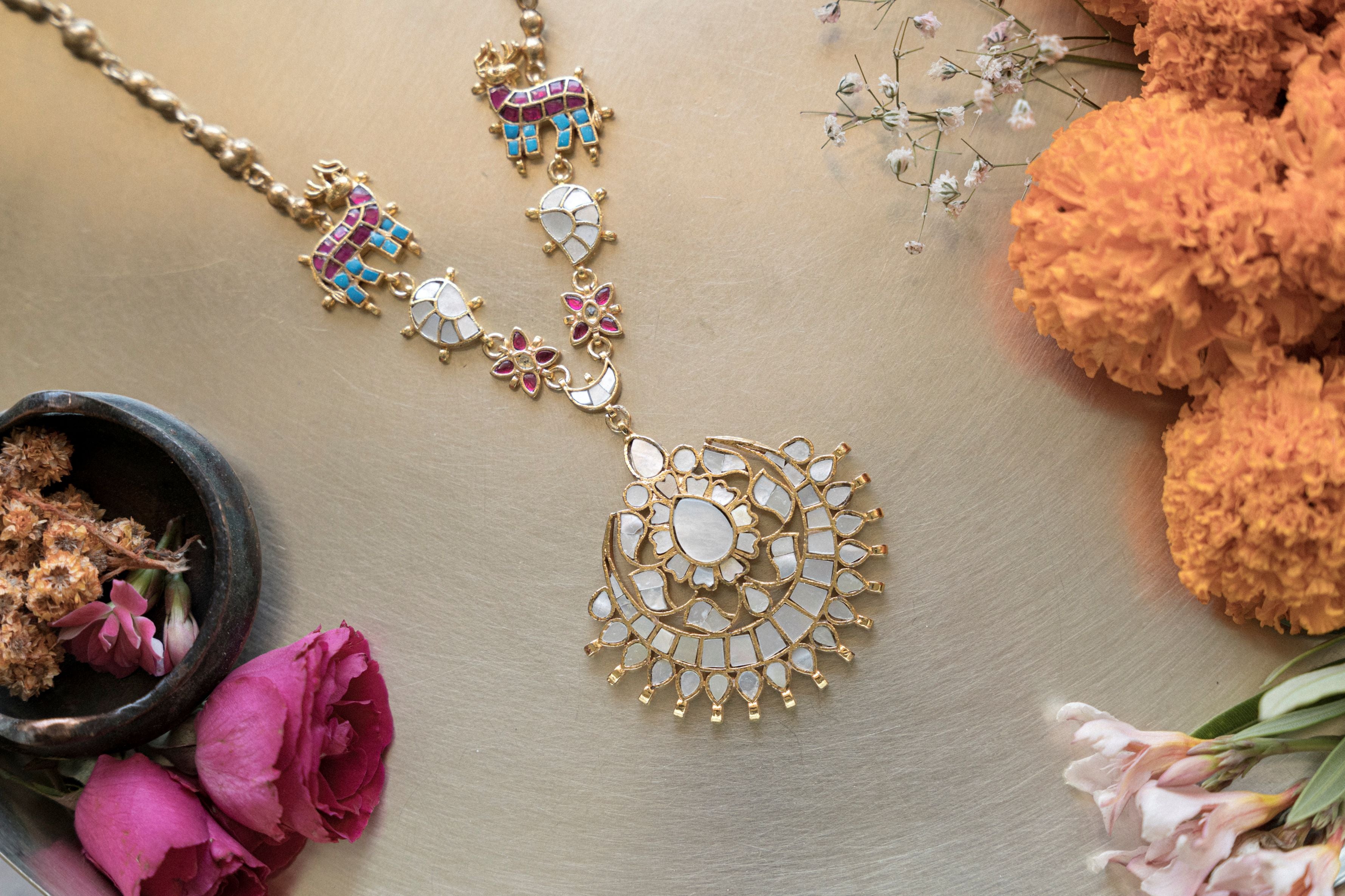 Elefleur Royale necklace