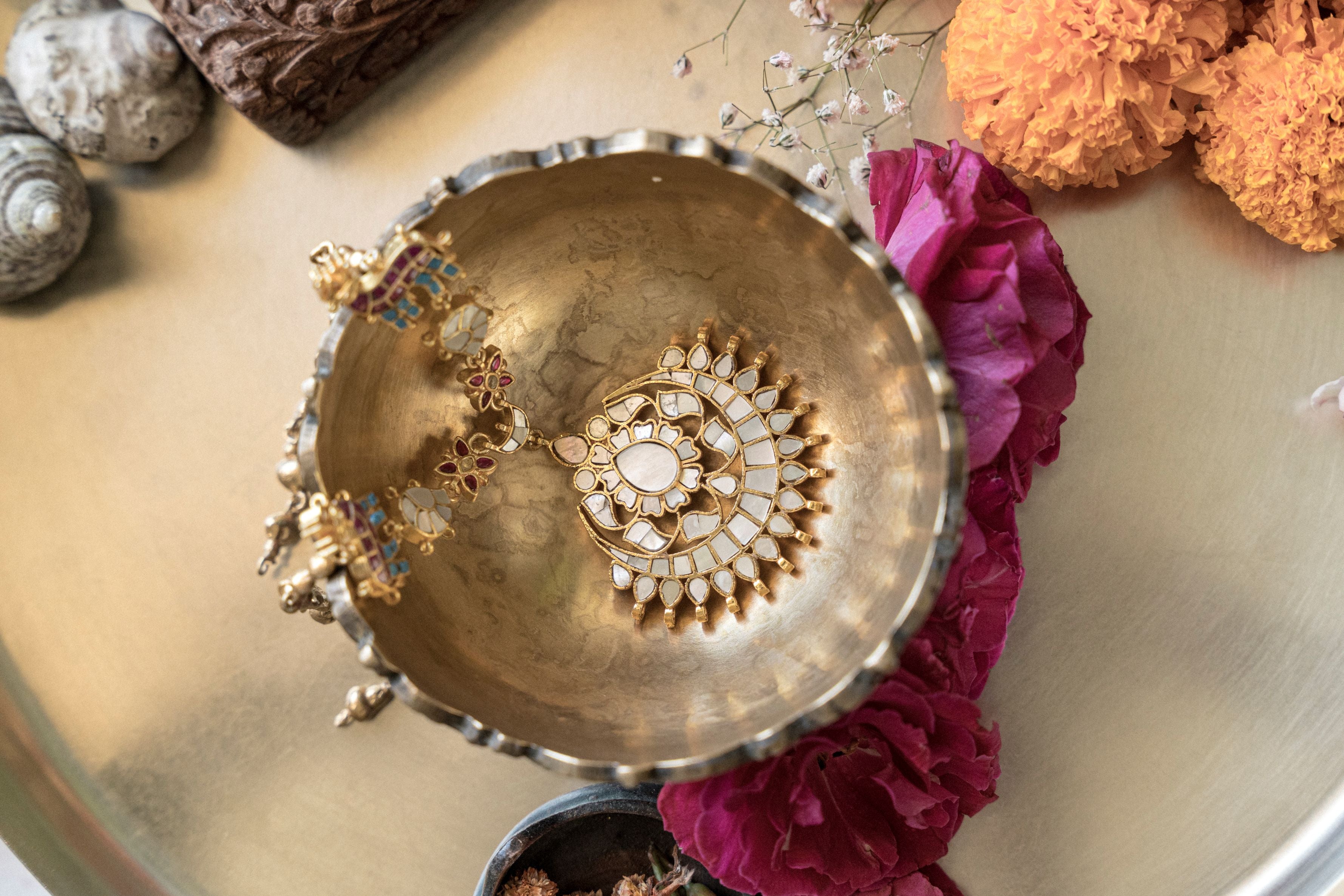 Elefleur Royale necklace