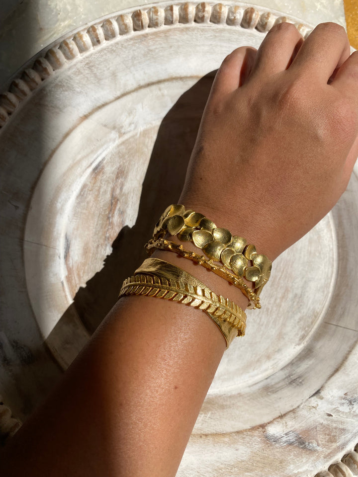 plain chunky bracelet stack for women in india