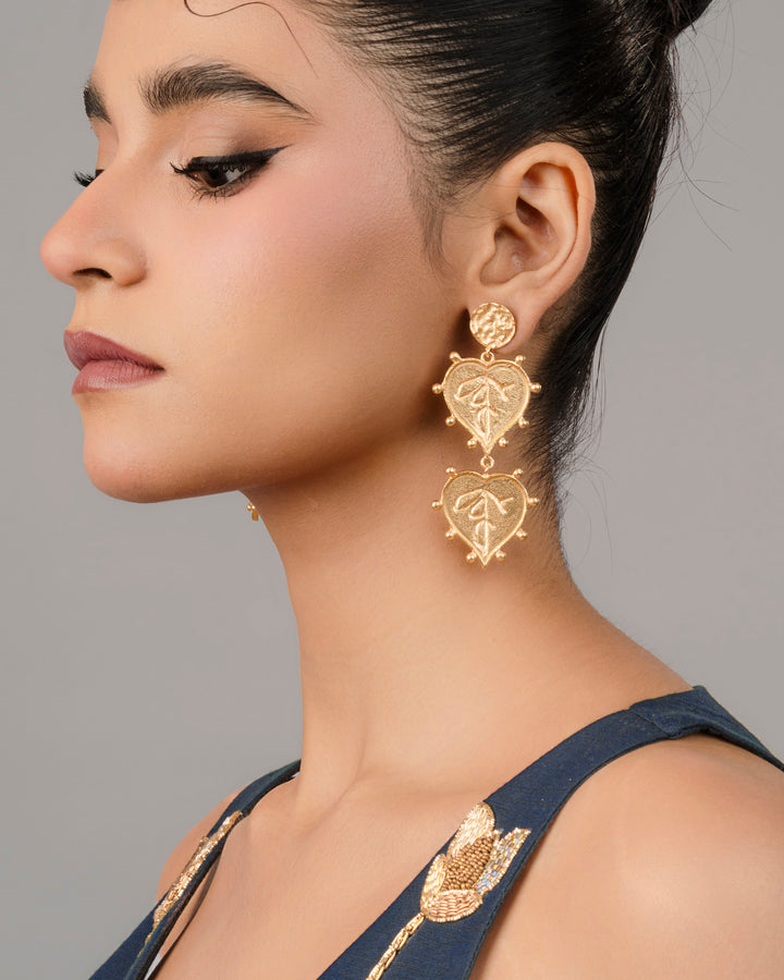 gold plated heart shaped dang drop earring for women