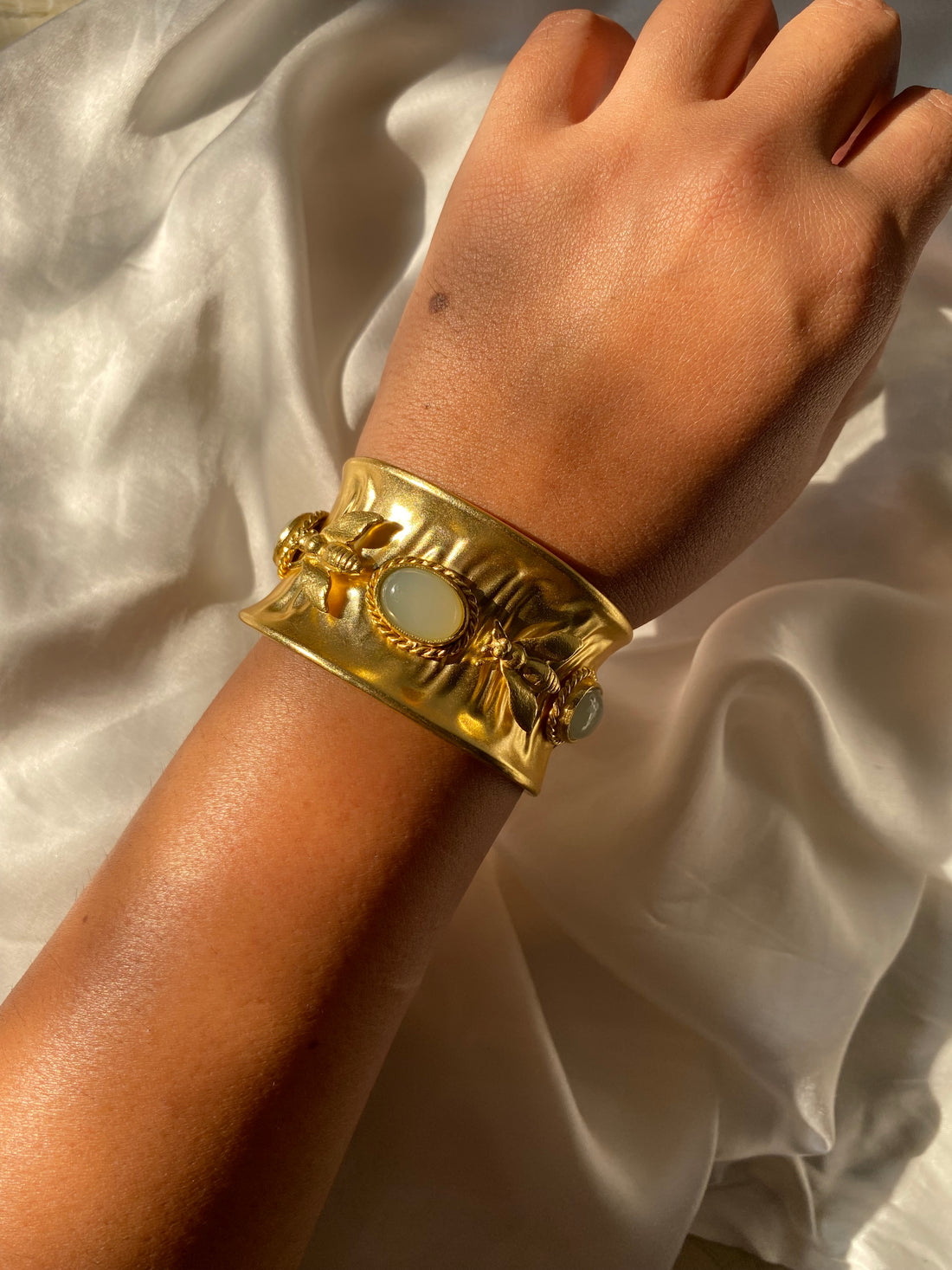 Alluring Bees Bracelet