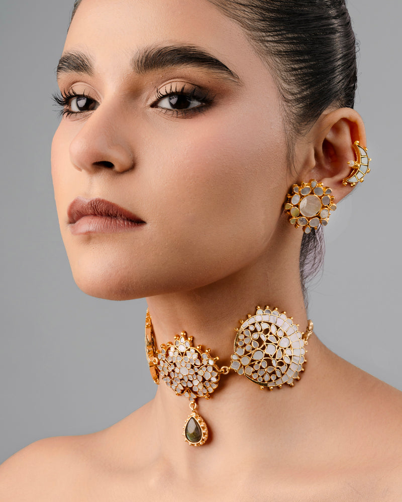 buy beautiful white Mother-of-pearl kundan necklace for festive and wedding season