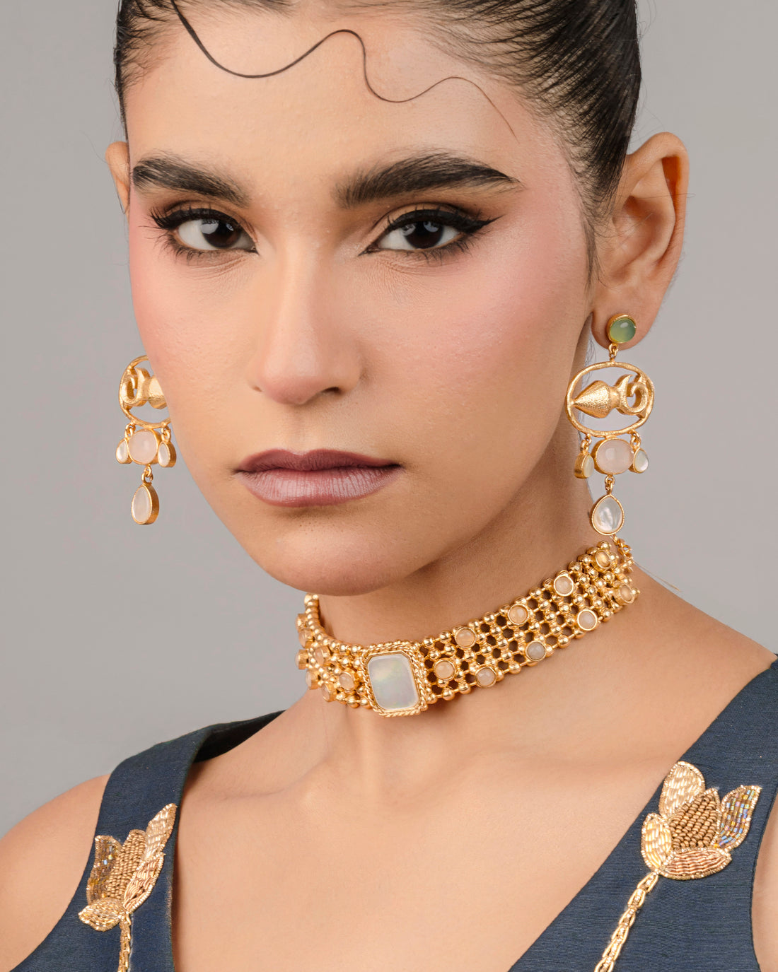 White MOP Coker-Earring Set for women