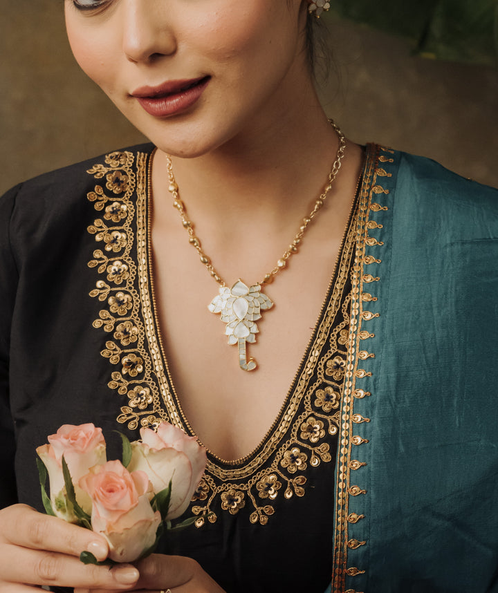 traditional mop stone lotus chain for women