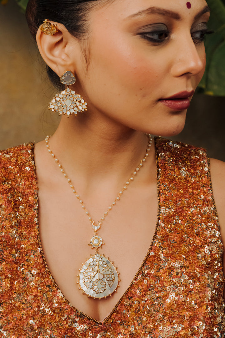 Mother of pearl frop chain necklace for women