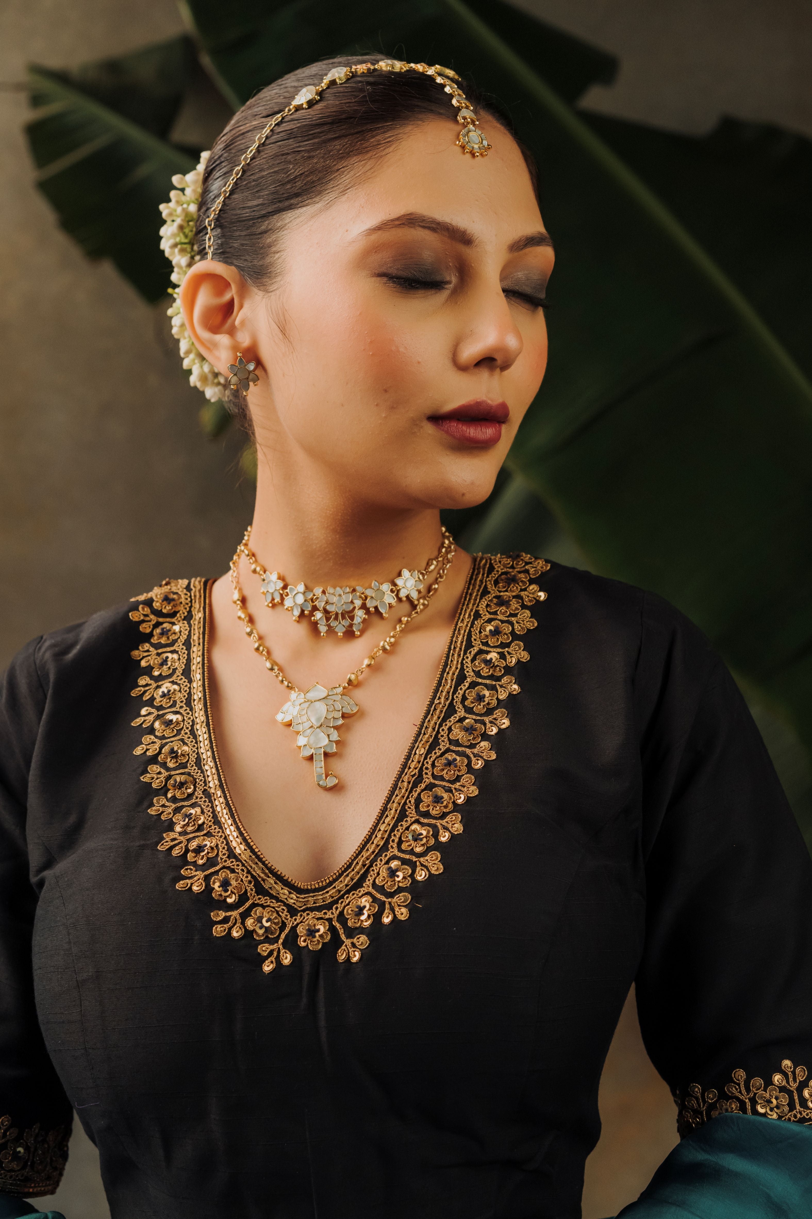 Indira Fleur Necklace