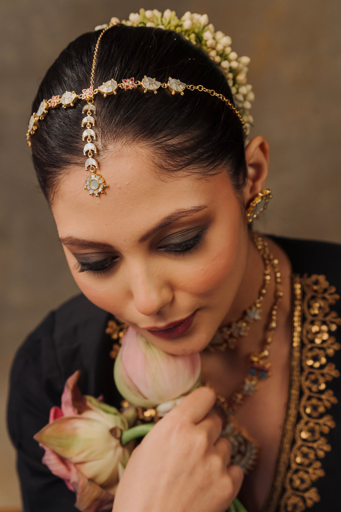 Buy women's gold-plated MOP Matha Patti online