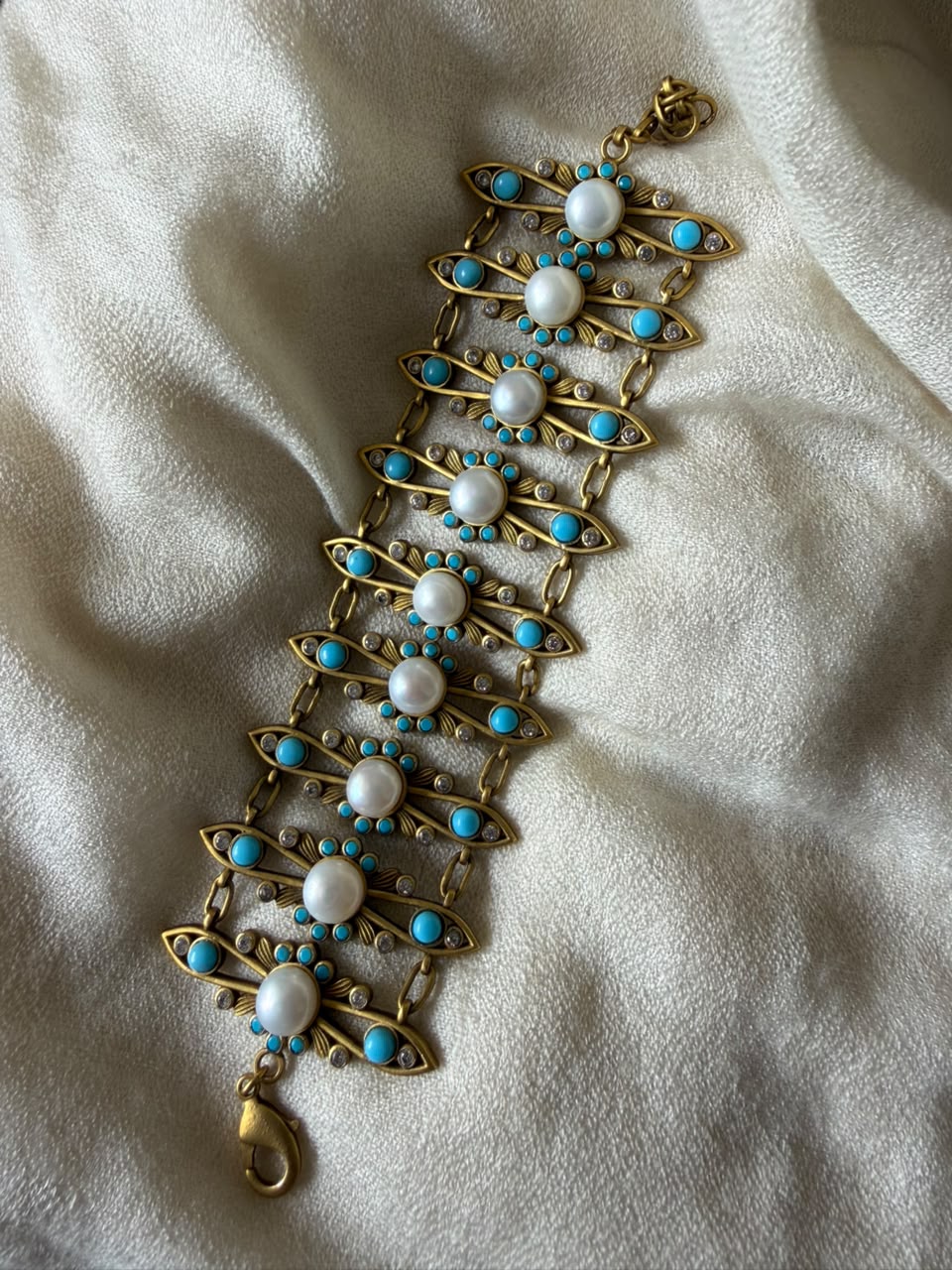 handcrafted rich Kundan meenakari beaded statement bracelet in ahmedabad 