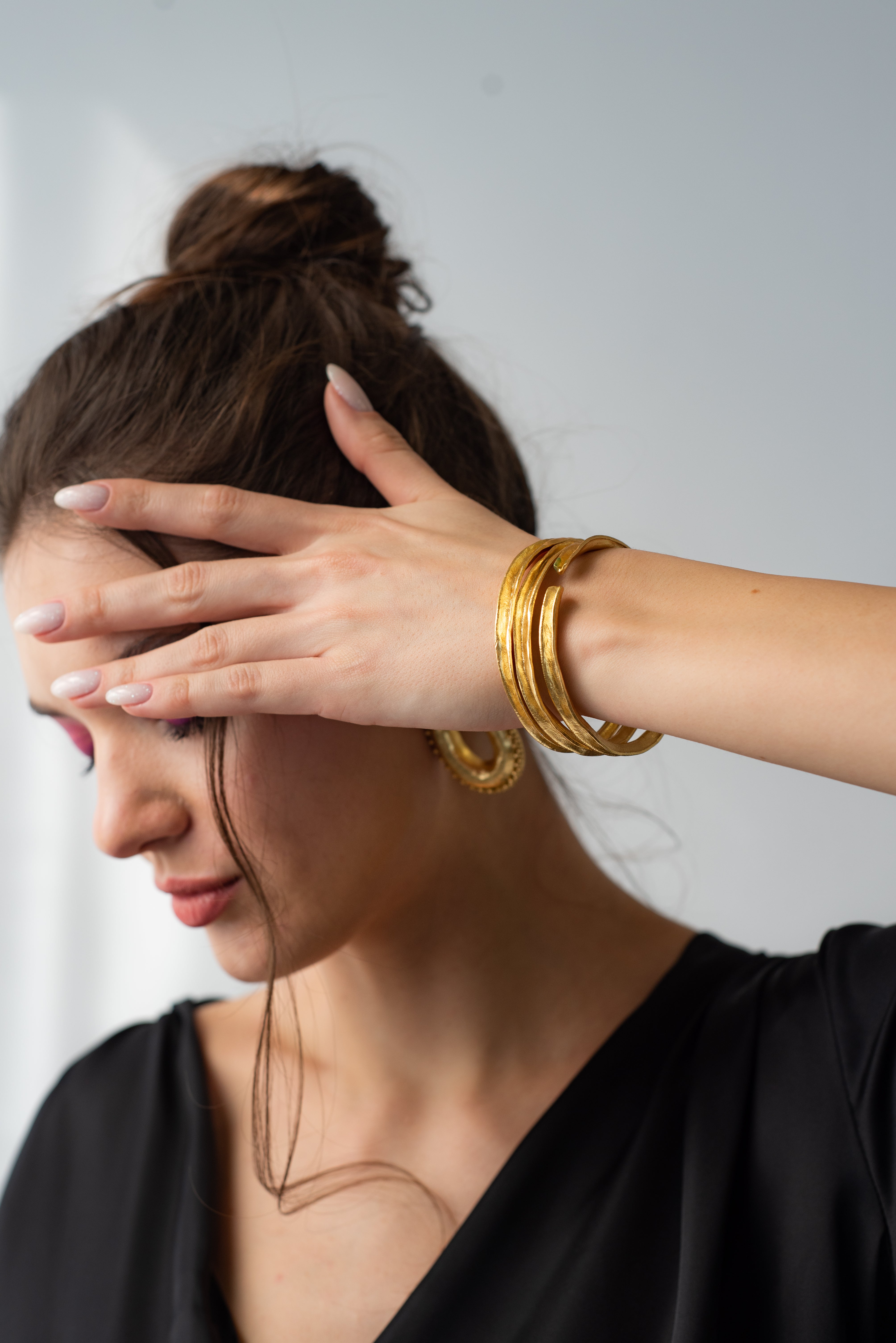 trendy gold bangles for women in india