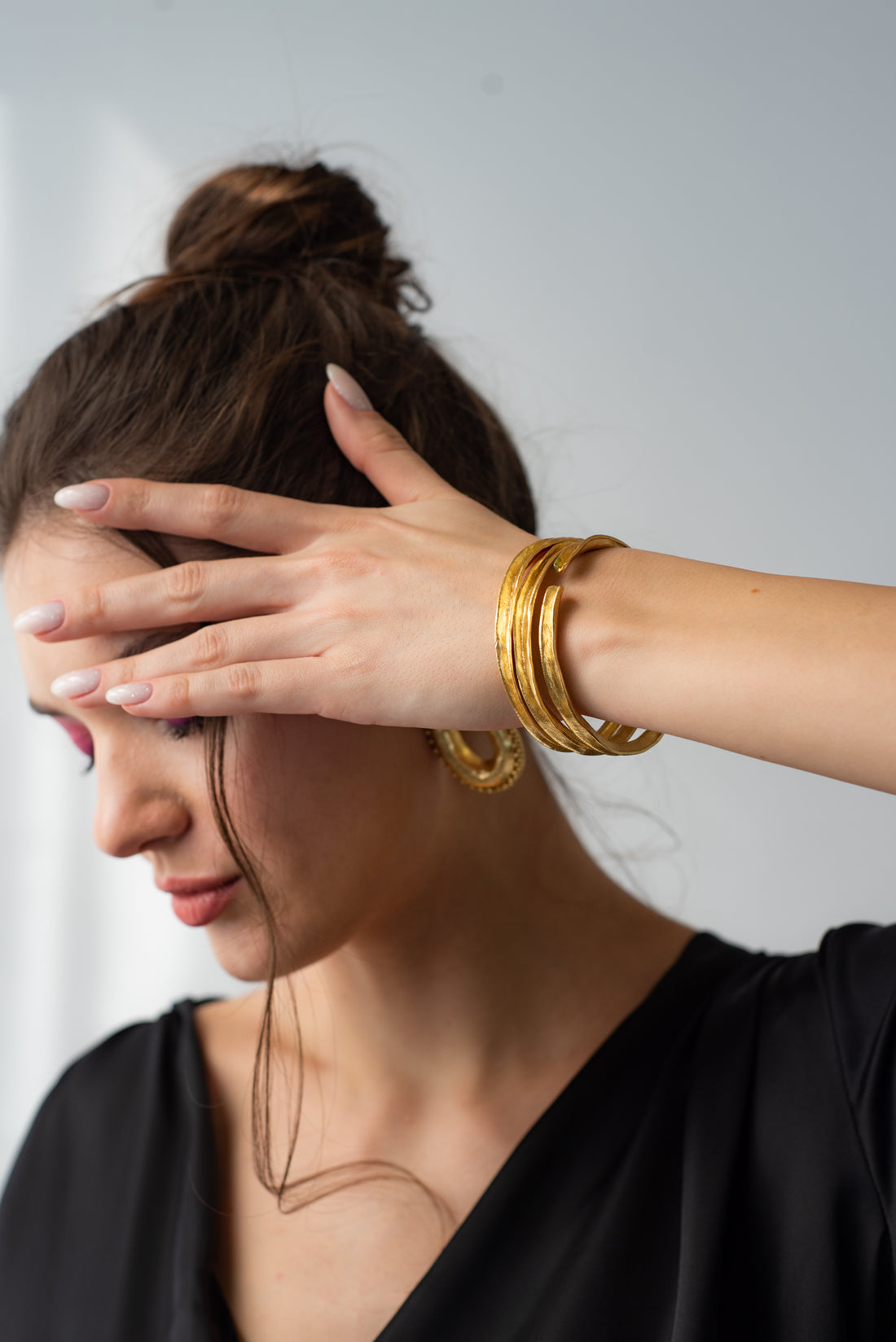 trendy gold bangles for women in india