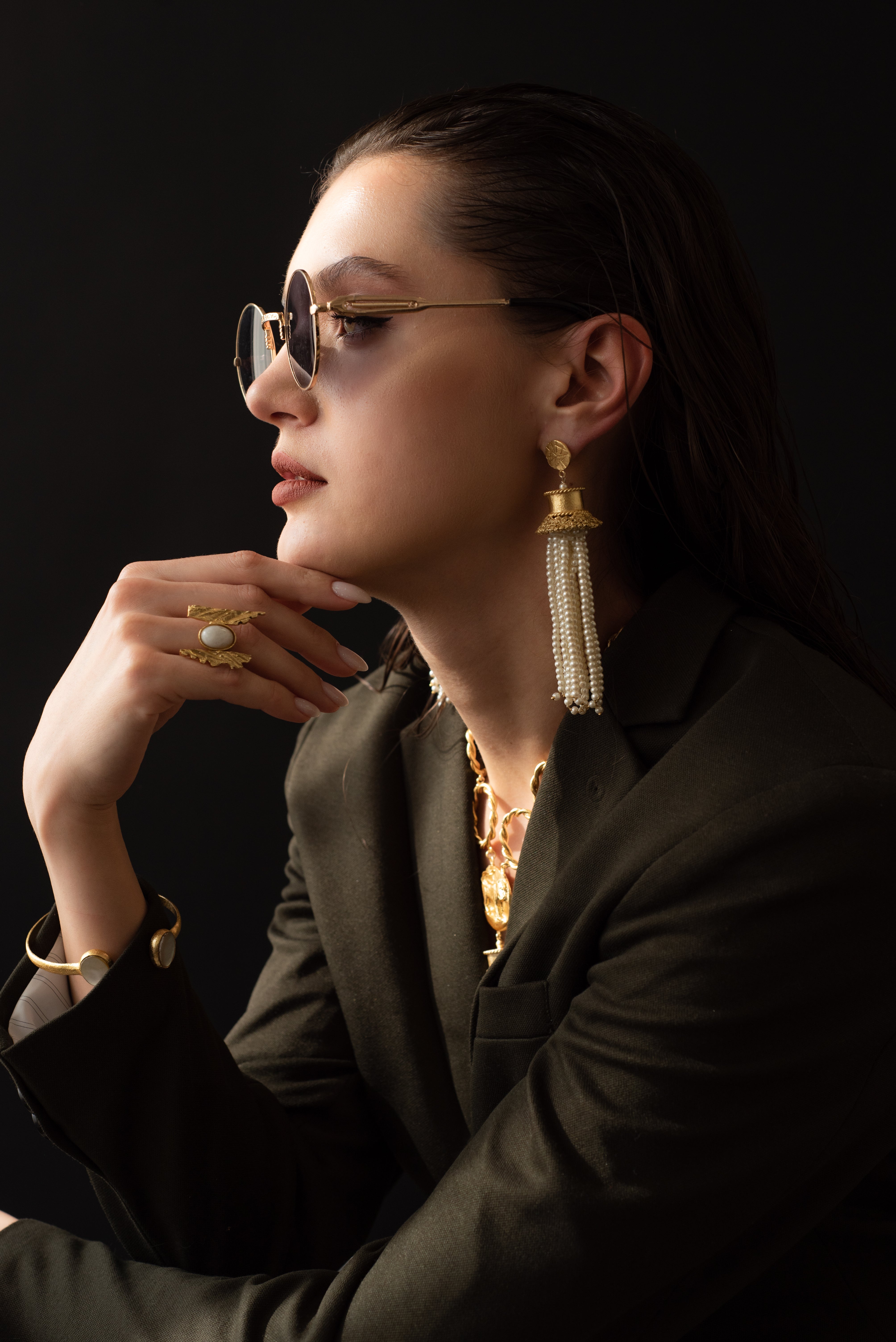 Dainty gold-plated pearl necklace designed for beach outings, parties, and everyday modern jewelry layering