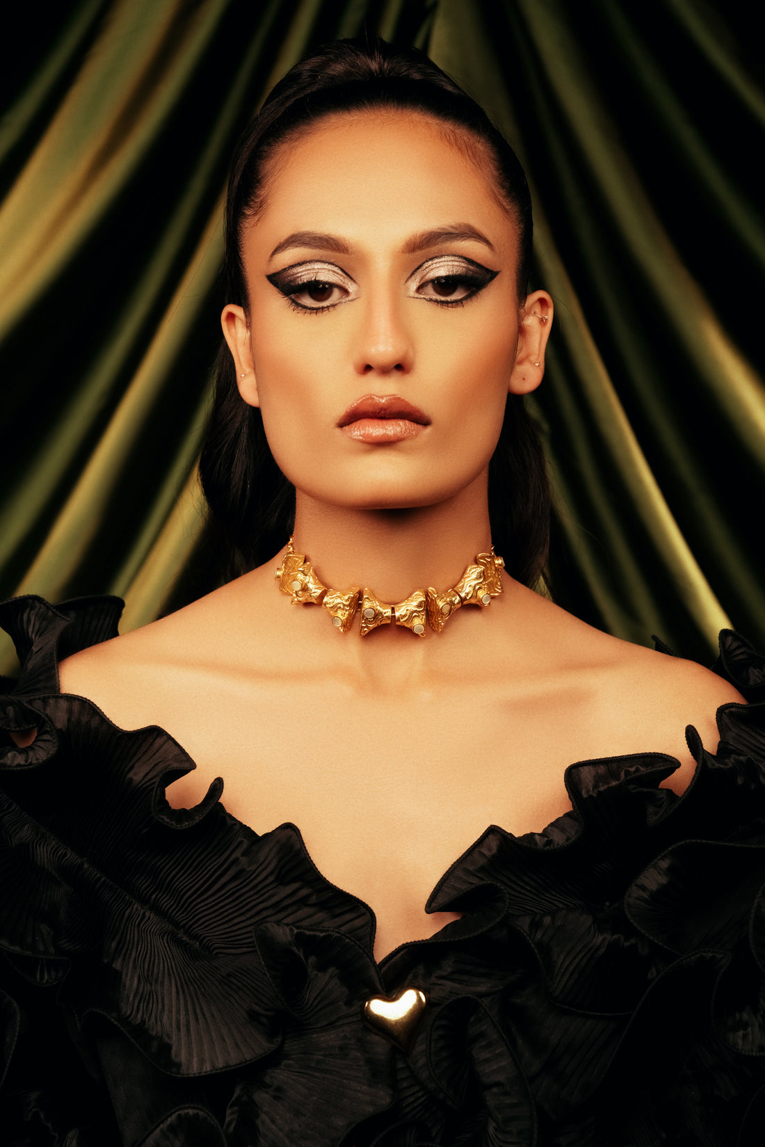 Designer gold-plated lattice choker necklace ideal for wedding and evening party outfits