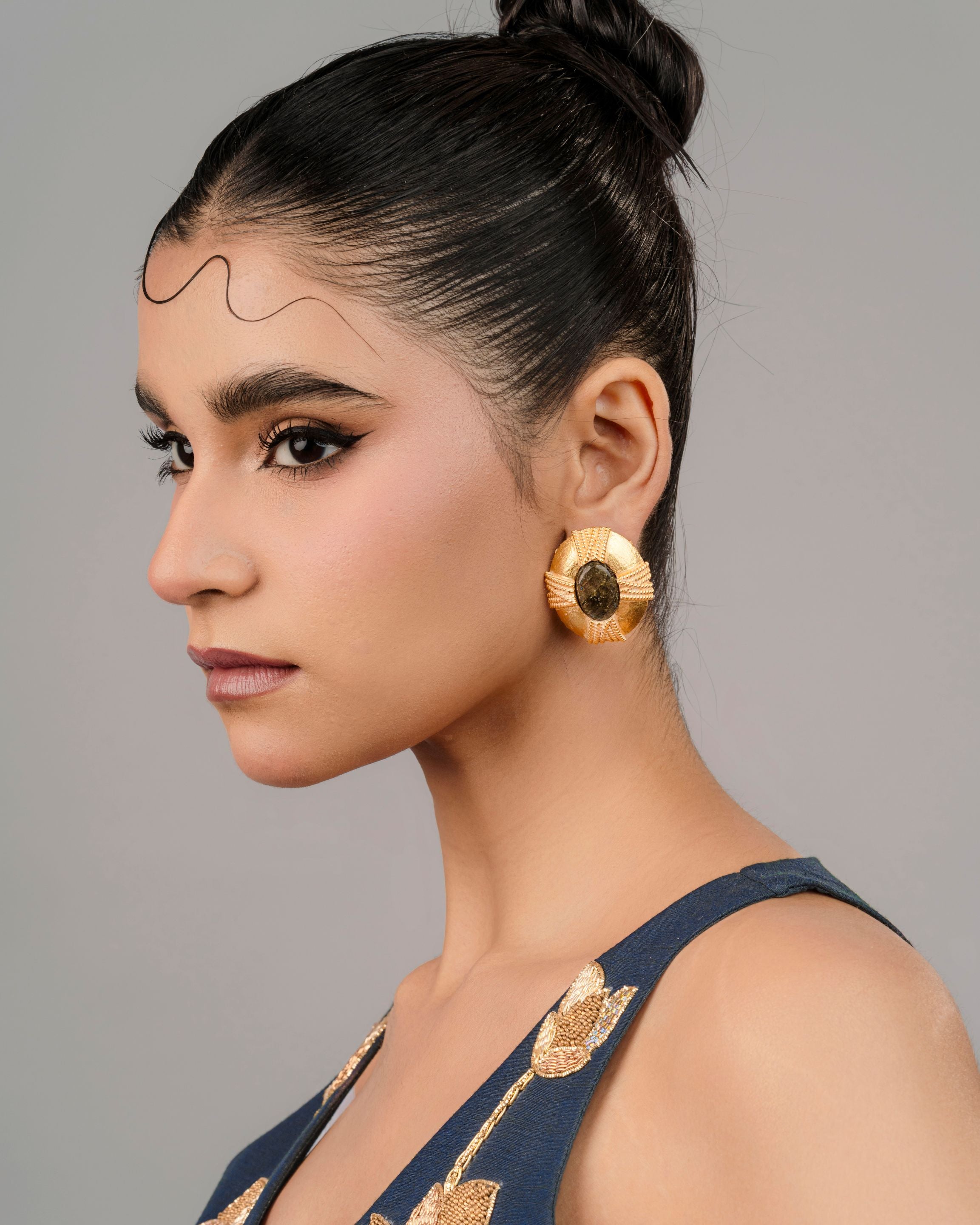 gold-plated stone stud earring in ahmedabad