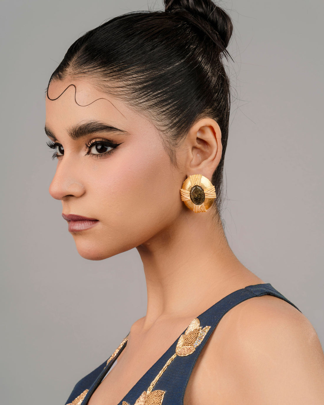 gold-plated stone stud earring in ahmedabad