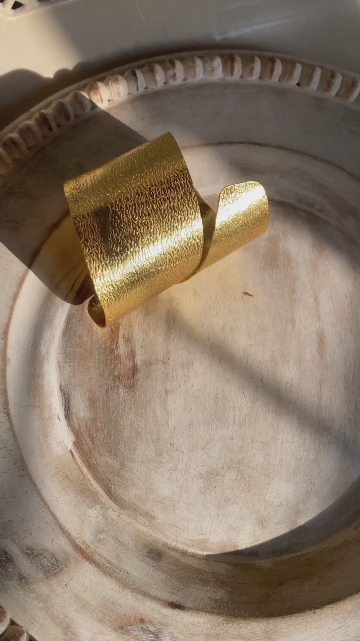 Pacific wavie bracelet